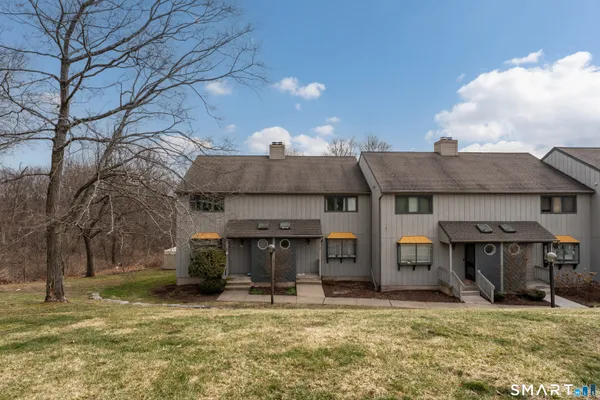 $335,000 | 180 Skyview Drive, Unit 180, Cromwell, CT 06416