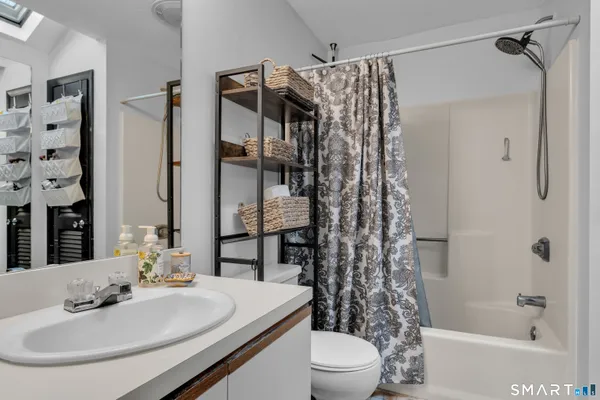 $335,000 | 180 Skyview Drive, Unit 180, Cromwell, CT 06416