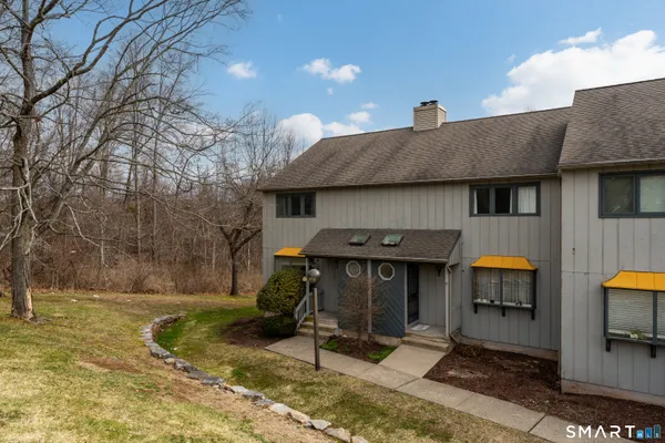 $335,000 | 180 Skyview Drive, Unit 180, Cromwell, CT 06416