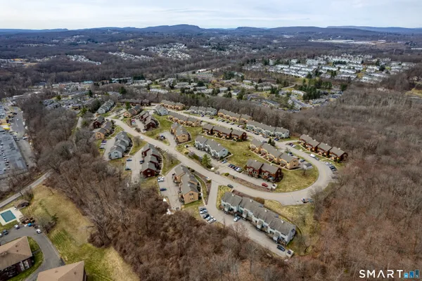 $335,000 | 180 Skyview Drive, Unit 180, Cromwell, CT 06416