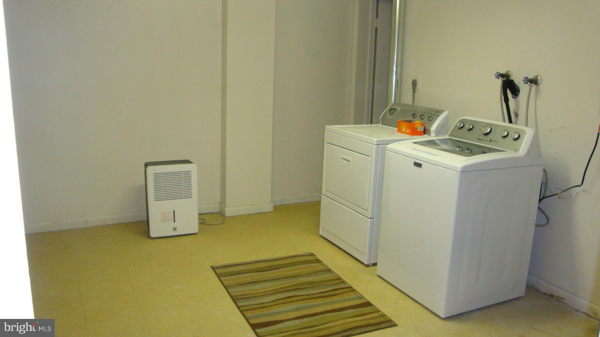 7233 Ridgeway Drive Manassas, VA 20112 - Photo 18 of 18 Interior (General)