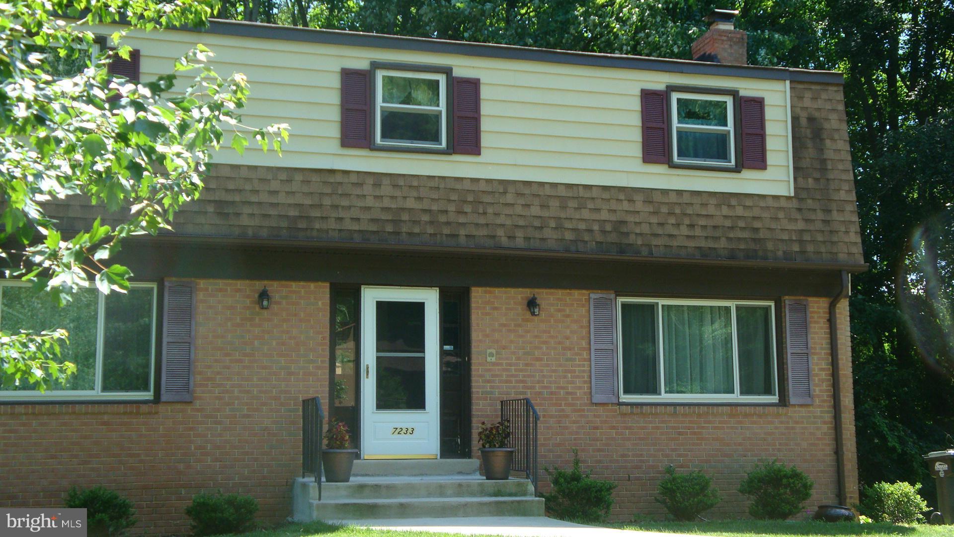 7233 Ridgeway Drive Manassas, VA 20112 - Photo 3 of 18 Exterior (Front)