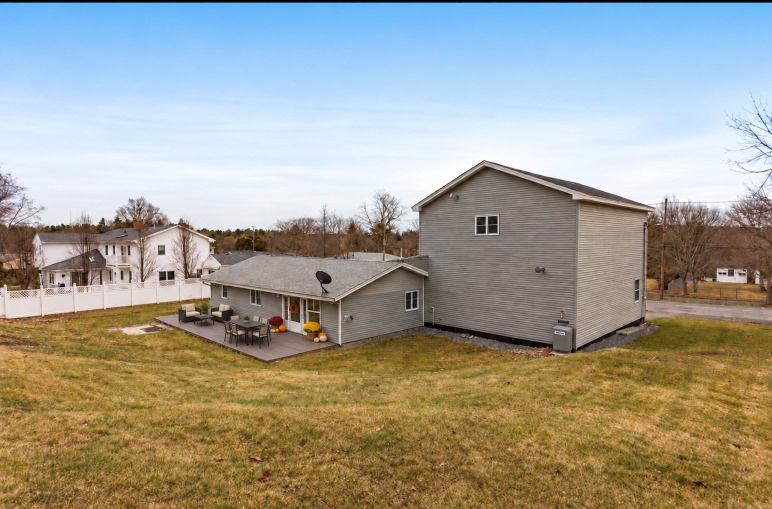 7 Lisa Road Peabody, MA 01960 - Photo 2 of 23 Gallery Image 2