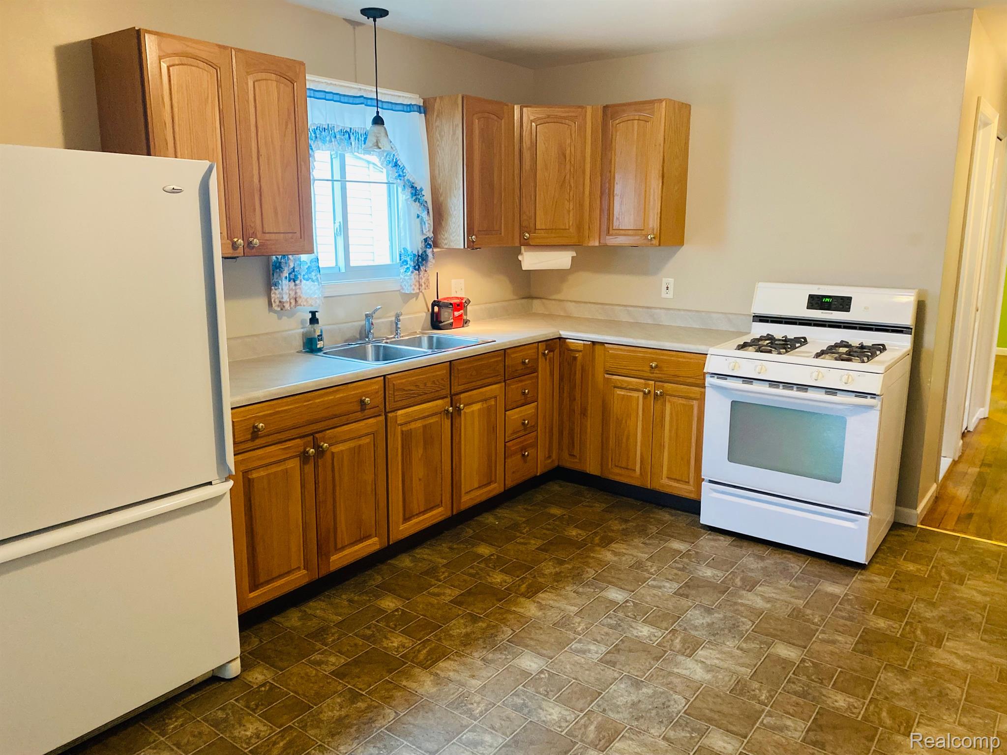 17658 Reed Street Melvindale, MI 48122 - Photo 2 of 31 Gallery Image 2
