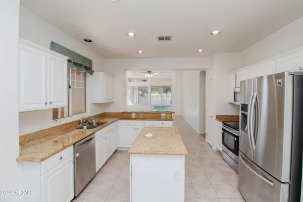 $2,250 | 1375 West Musket Way, Chandler, AZ 85286