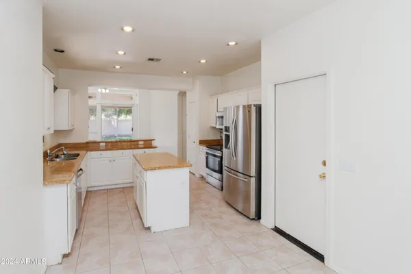 $2,250 | 1375 West Musket Way, Chandler, AZ 85286