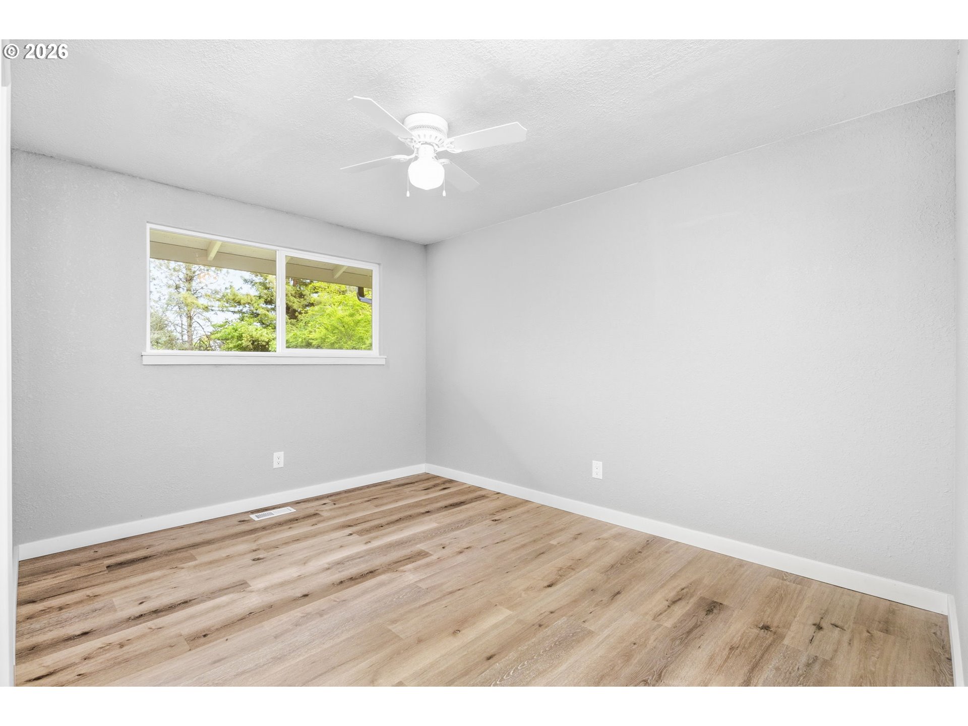 745 Southwest Barber Avenue Willamina, OR 97396 - Photo 15 of 31
