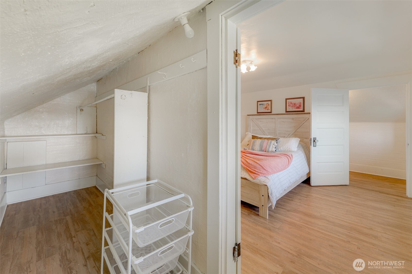 2407 East Ward Street Seattle, WA 98112 - Photo 19 of 39