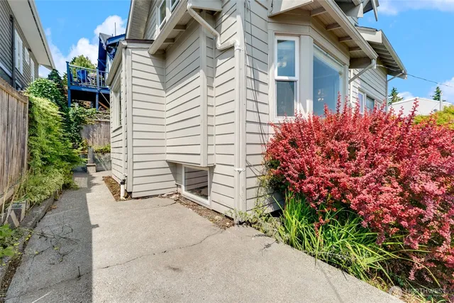 $1,190,000 | 2407 East Ward Street, Seattle, WA 98112