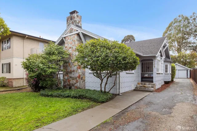 $1,898,000 | 1115 Capuchino Avenue, Burlingame, CA 94010