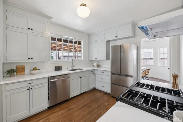 $1,898,000 | 1115 Capuchino Avenue, Burlingame, CA 94010