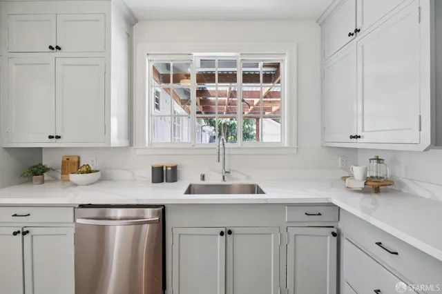 $1,898,000 | 1115 Capuchino Avenue, Burlingame, CA 94010