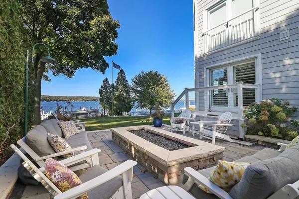 $2,210,000 | 432 Harvard Avenue, Unit 5 & 6, Fontana, WI 53125