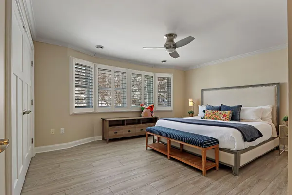 $2,210,000 | 432 Harvard Avenue, Unit 5 & 6, Fontana, WI 53125