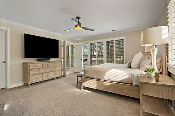 $2,210,000 | 432 Harvard Avenue, Unit 5 & 6, Fontana, WI 53125