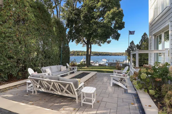 $2,210,000 | 432 Harvard Avenue, Unit 5 & 6, Fontana, WI 53125