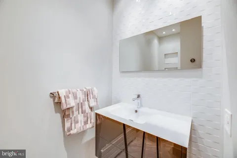 $1,450,000 | 1656 32nd Street Northwest, Washington, DC 20007