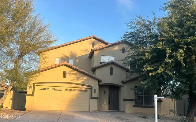 $2,300 | 4275 North 154th Drive, Goodyear, AZ 85395