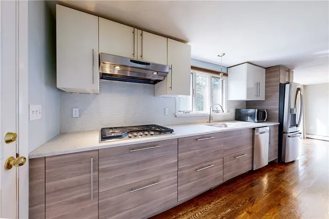 $850,000 | 255 John Dyer Road, Little Compton, RI 02837