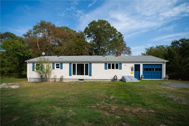 $850,000 | 255 John Dyer Road, Little Compton, RI 02837
