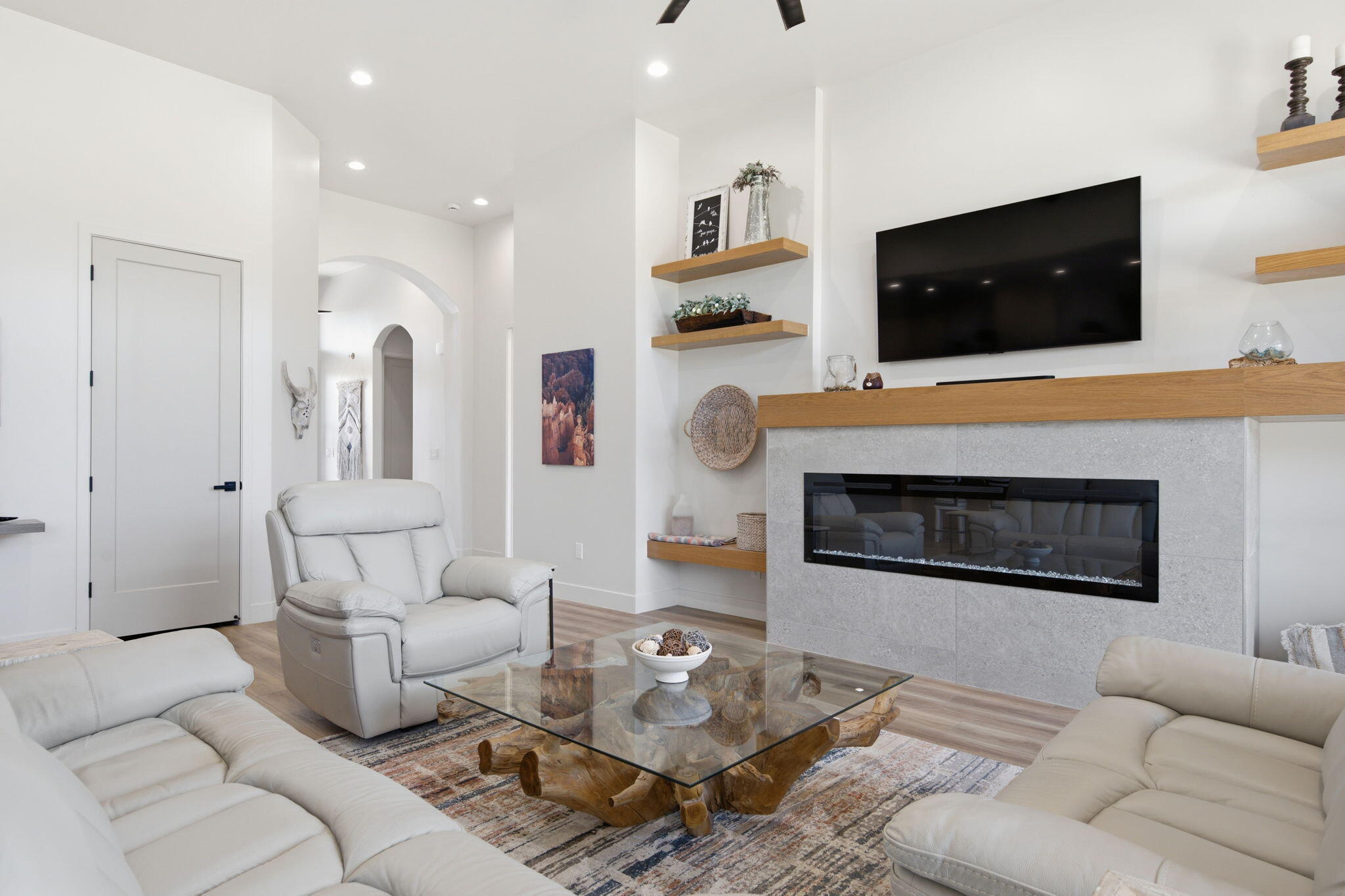 5429 West Copper Cliffs Way Hurricane, UT 84737 - Photo 9 of 48 Living Room