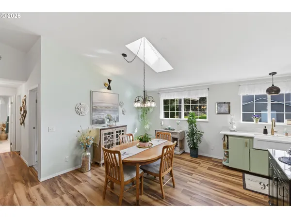 $699,000 | 1345 Sanford Street, Coos Bay, OR 97420