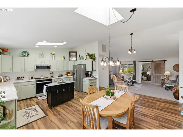 $699,000 | 1345 Sanford Street, Coos Bay, OR 97420