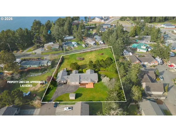 $699,000 | 1345 Sanford Street, Coos Bay, OR 97420
