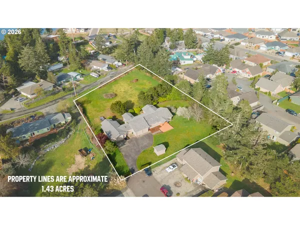 $699,000 | 1345 Sanford Street, Coos Bay, OR 97420