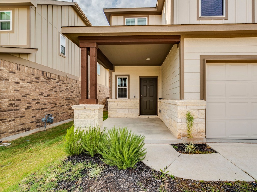 453 Tree Nut Loop Buda, TX 78610 - Photo 2 of 32