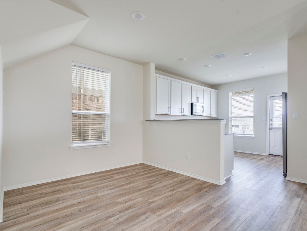 453 Tree Nut Loop Buda, TX 78610 - Photo 6 of 32