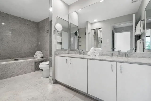 $315,000 | 12 Eastgate Drive, Unit D, Boynton Beach, FL 33436