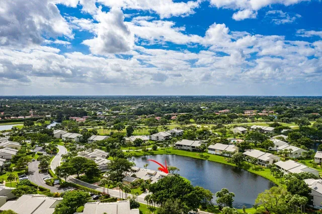 $315,000 | 12 Eastgate Drive, Unit D, Boynton Beach, FL 33436