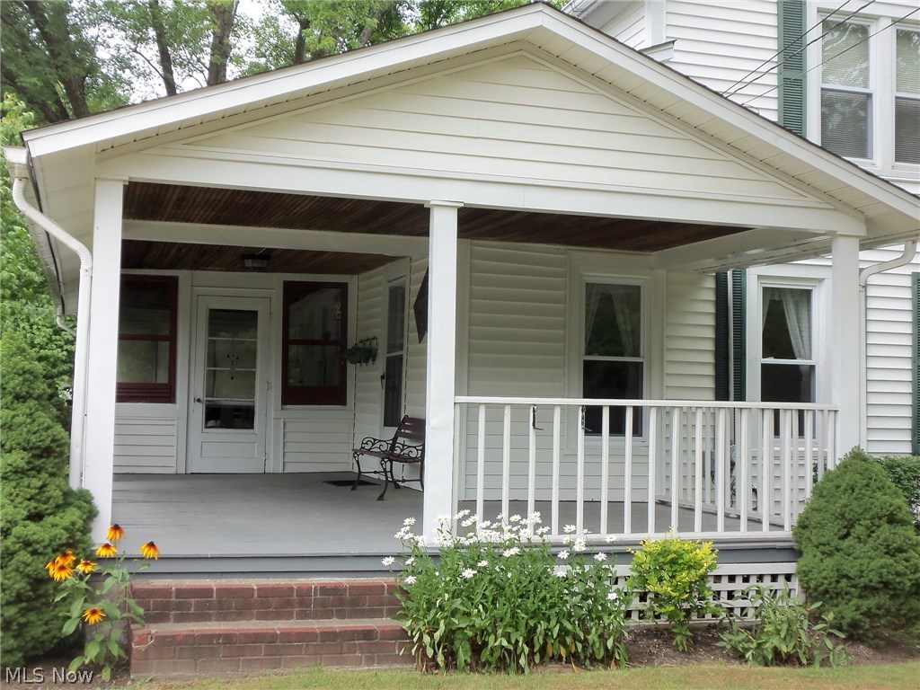 15330 Tavern Road Burton, OH 44021 - Photo 2 of 26 What a great place to sit and enjoy a cold glass of Lemonade, Ice Tea, or ???