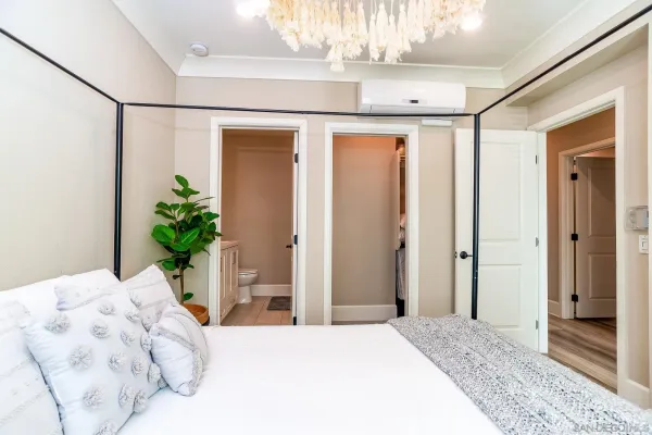 $1,499,000 | 807 Santa Barbara Place, San Diego, CA 92109