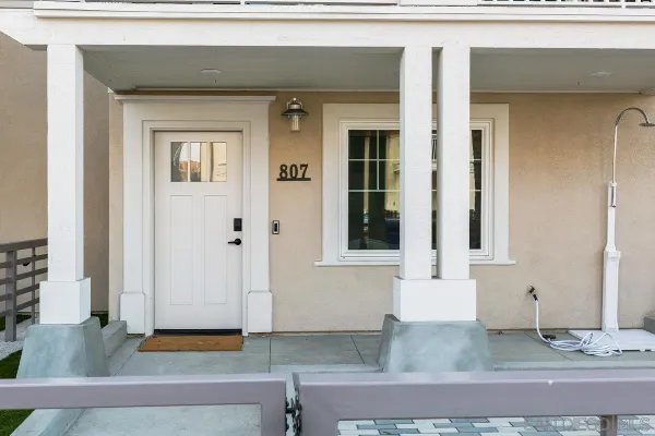 $1,499,000 | 807 Santa Barbara Place, San Diego, CA 92109