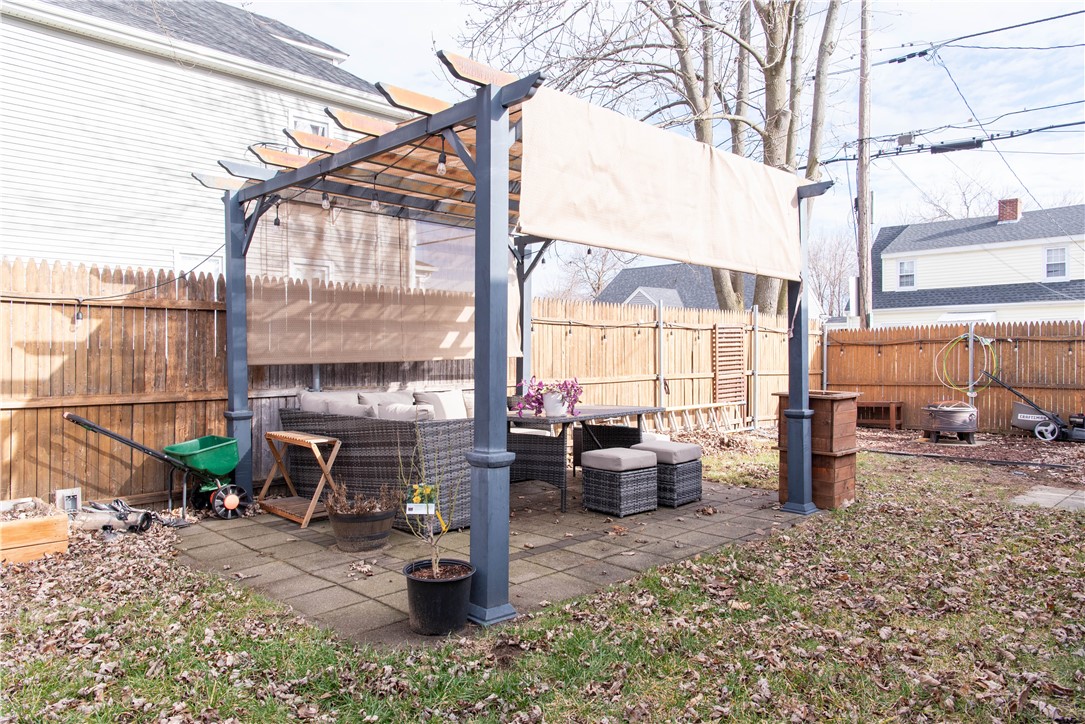 111 Woodhaven Road Pawtucket, RI 02861 - Photo 25 of 28 Gallery Image 25