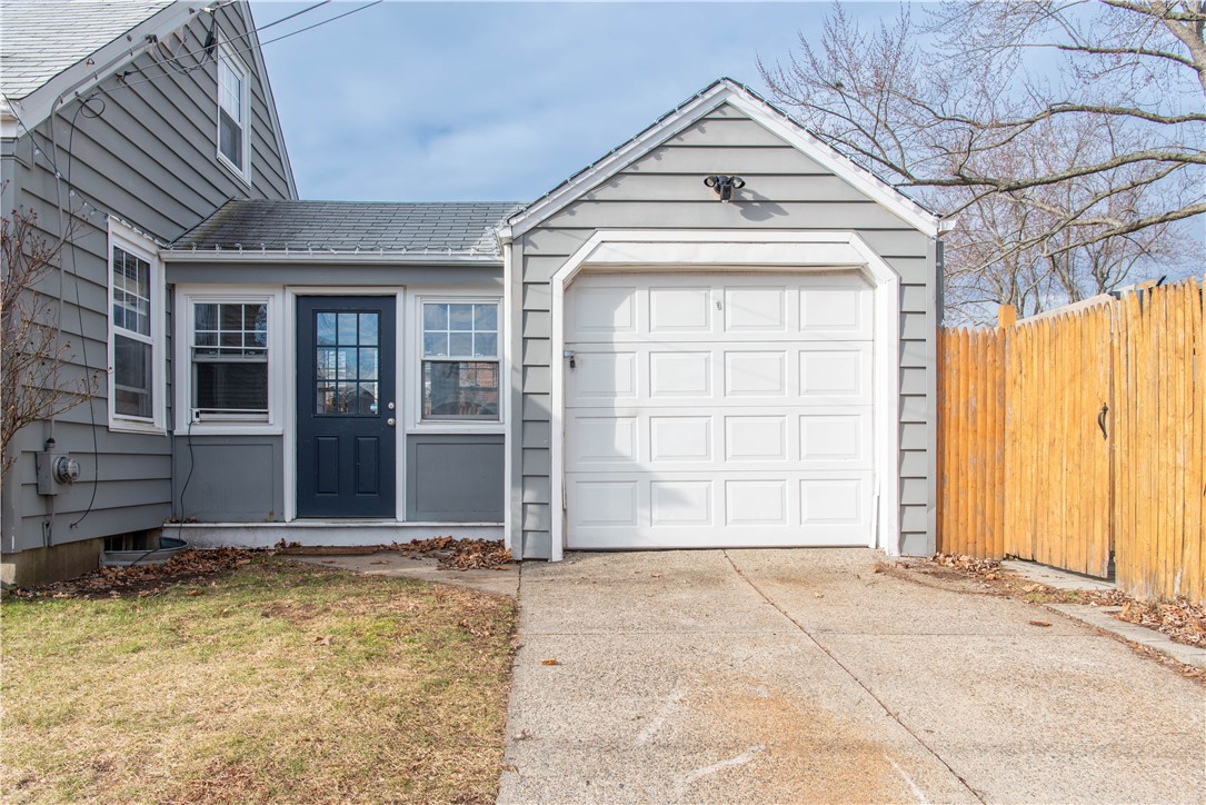 111 Woodhaven Road Pawtucket, RI 02861 - Photo 27 of 28 Gallery Image 27