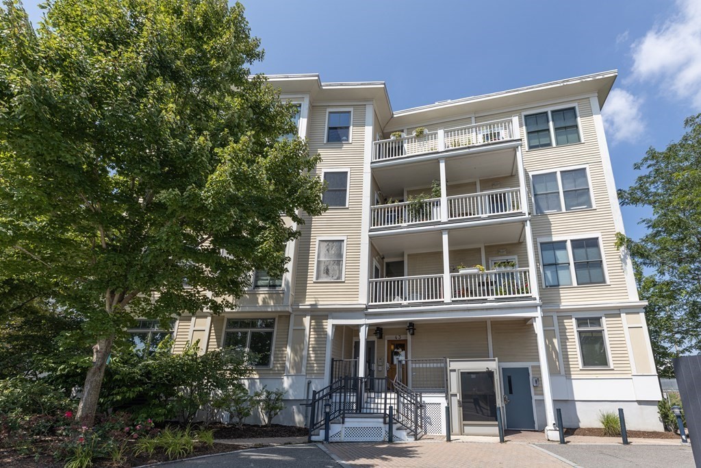 17 Ivaloo Street, Unit 9 Somerville, MA 02143 - Photo 22 of 23