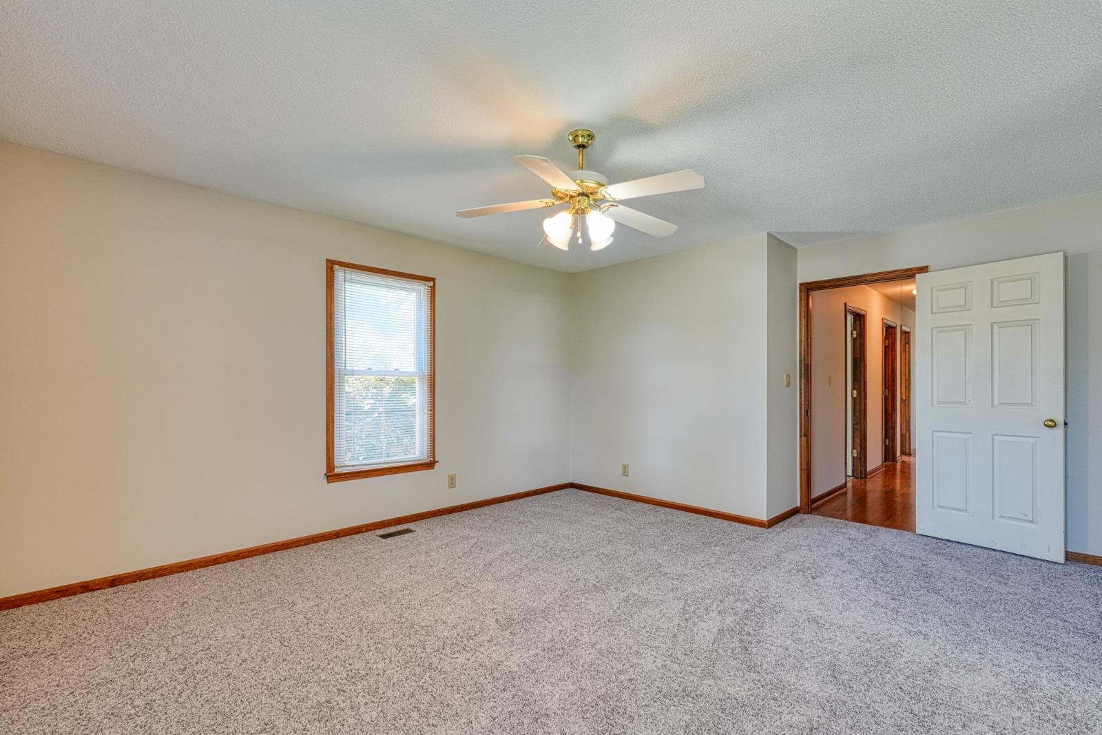 241 Mason Drive Inman, SC 29349 - Photo 11 of 36