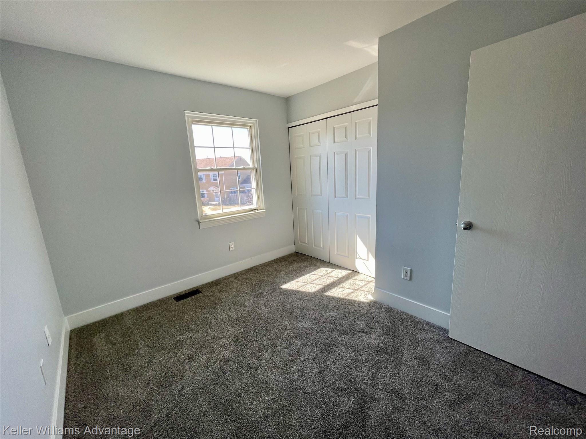 23594 North Rockledge Novi, MI 48375 - Photo 17 of 22 Bedroom 2