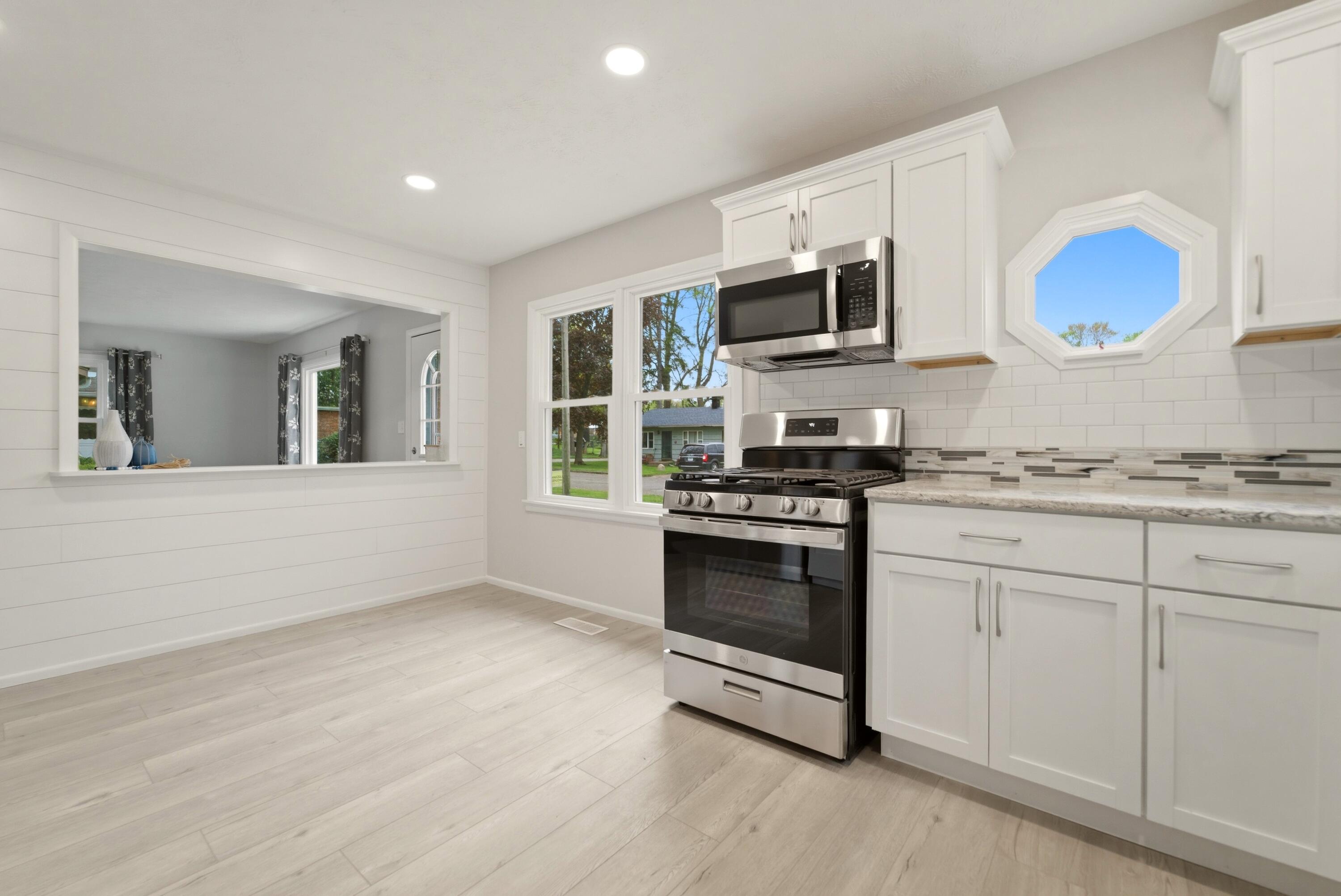 1208 Riley Court La Porte, IN 46350 - Photo 11 of 36 3000x2005