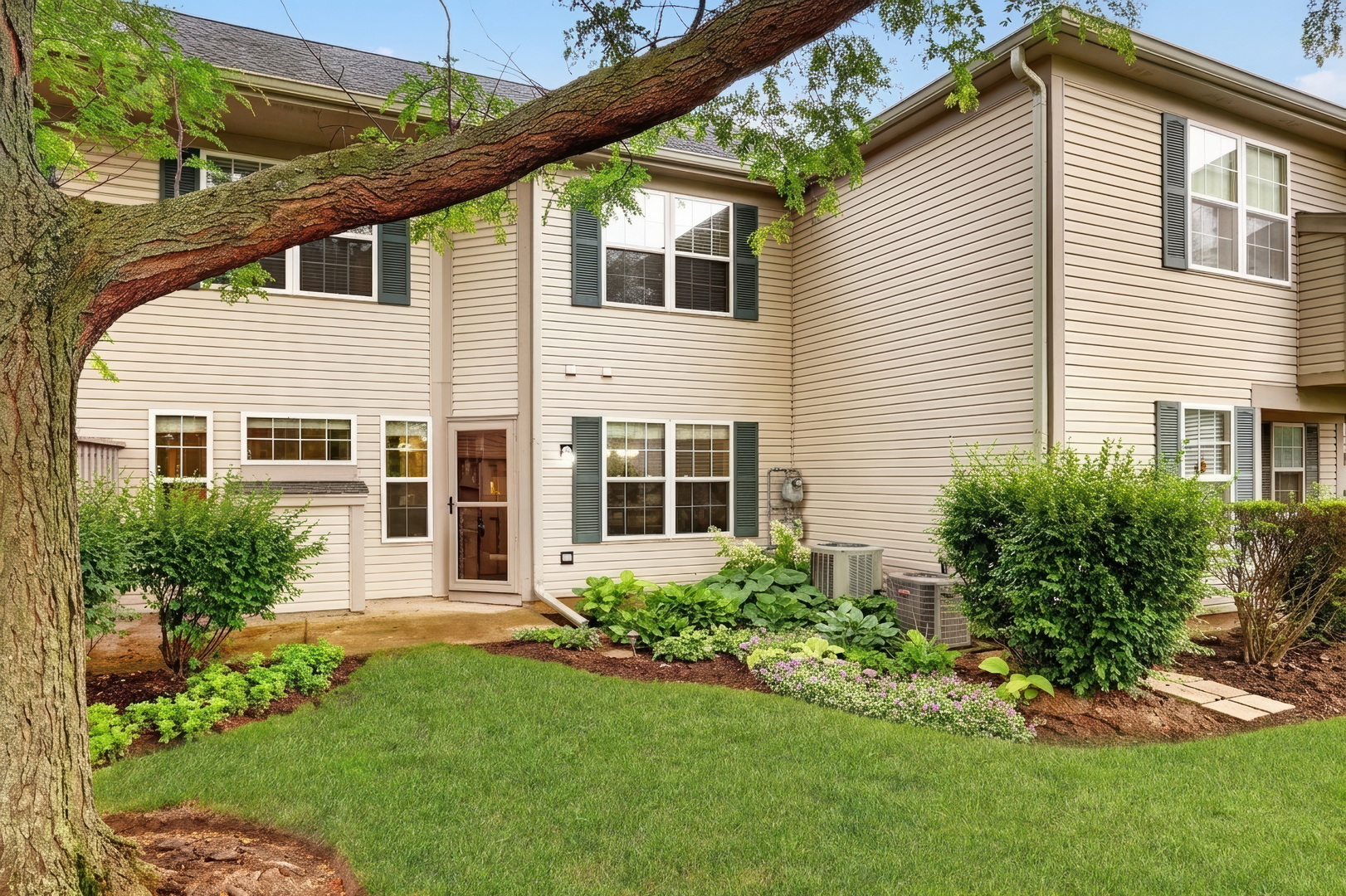 7029 South Stratton Lane, Unit 7029 Gurnee, IL 60031 - Photo 28 of 35