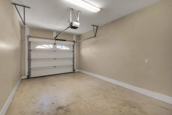 $1,900 | 115 Beal Parkway, Unit D, Fort Walton Beach, FL 32548