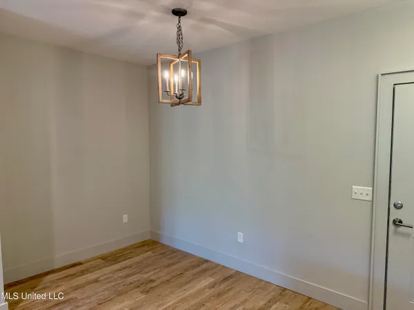 $204,900 | 2501 Bienville Boulevard, Unit 523, Ocean Springs, MS 39564