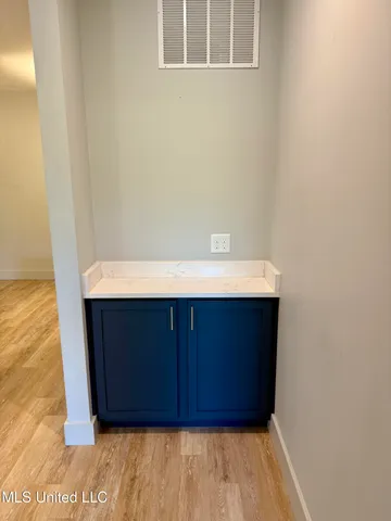 $220,000 | 2501 Bienville Boulevard, Unit 523, Ocean Springs, MS 39564