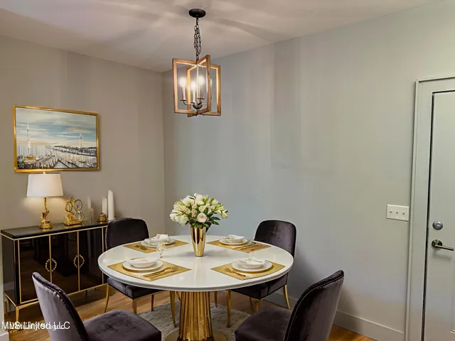 $220,000 | 2501 Bienville Boulevard, Unit 523, Ocean Springs, MS 39564