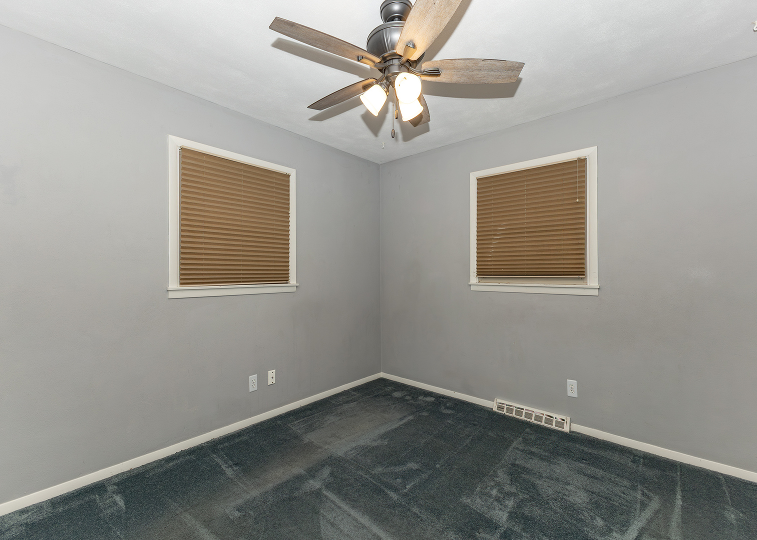 1109 14th Avenue Orion, IL 61273 - Photo 12 of 37 a view of an empty room with a window