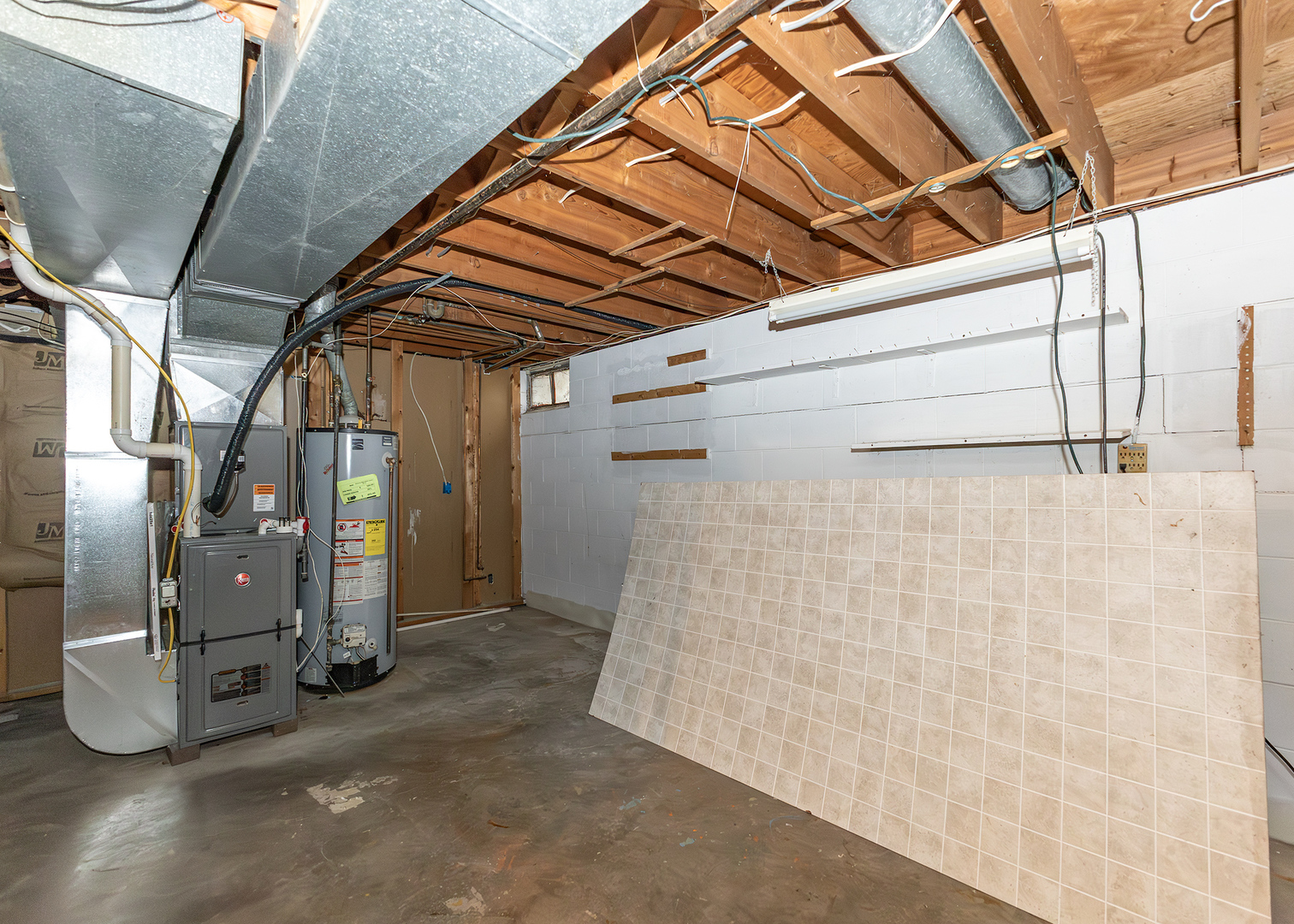 1109 14th Avenue Orion, IL 61273 - Photo 22 of 37 a view of a garage