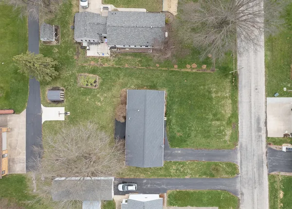 $215,000 | 1109 14th Avenue, Orion, IL 61273
